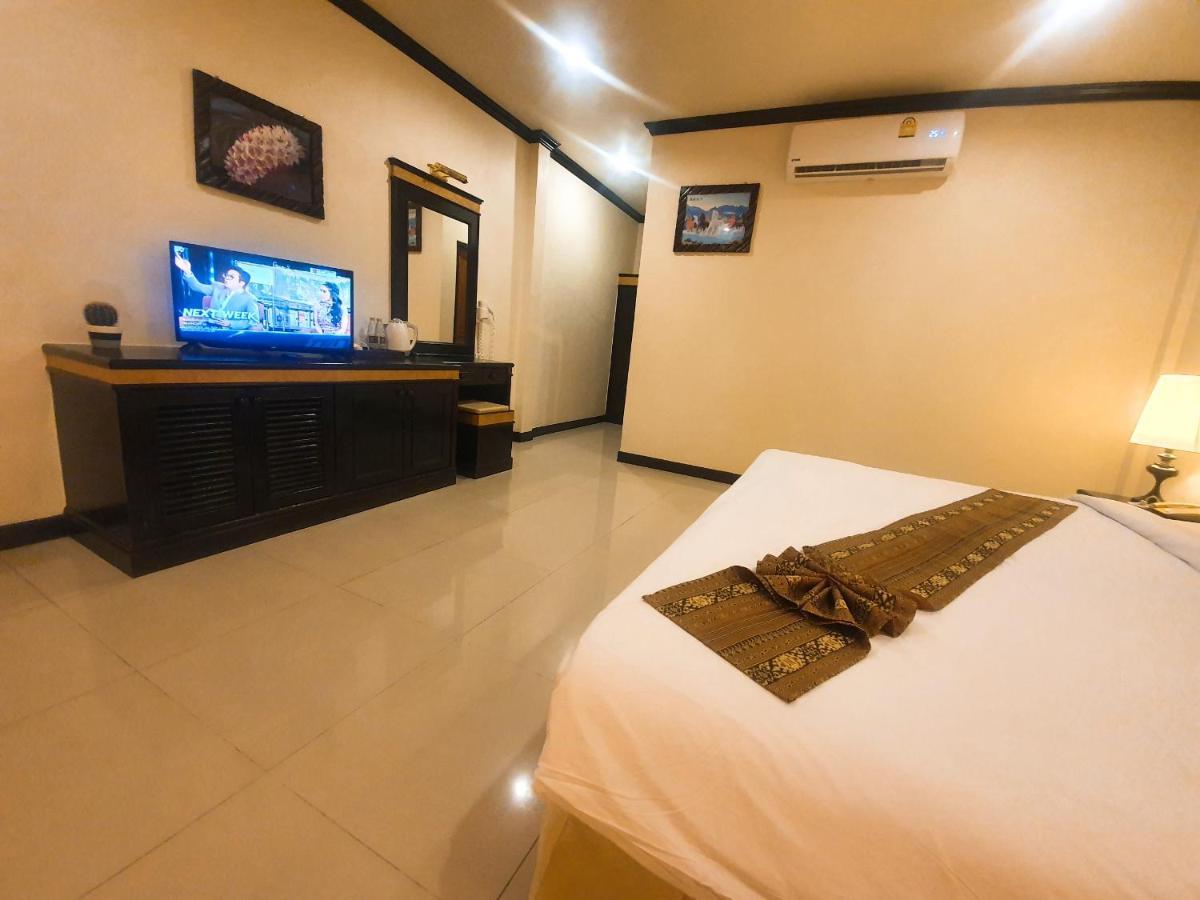 Airport Resort Phuket Nai Yang Beach Екстериор снимка