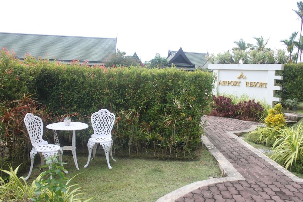 Airport Resort Phuket Nai Yang Beach Екстериор снимка